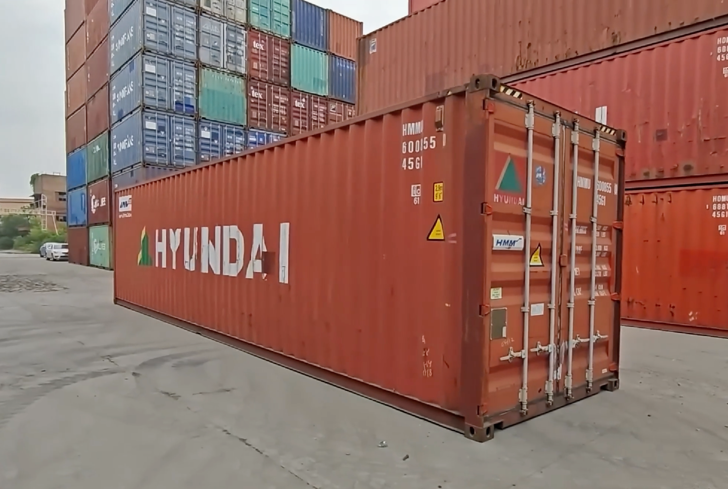 Load video: 40ft one-trip containers